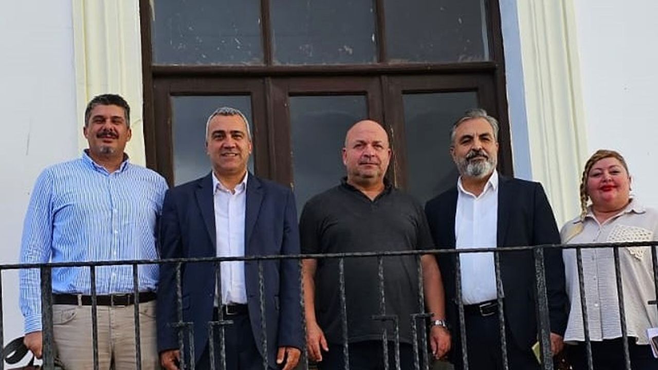 Erenköy-Karpaz Belediye Başkanı Bakırcı, Yerel Yönetimler Müdürü Dökmen’i kabul etti