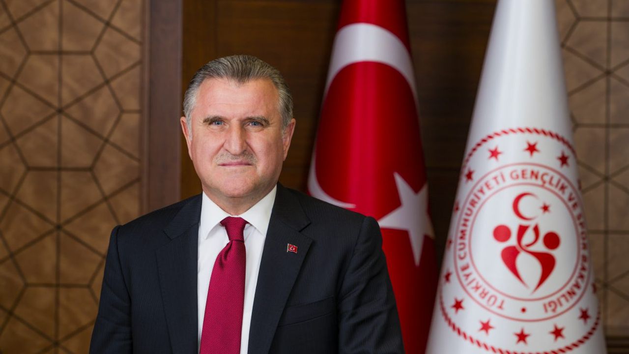 Türkiye Gençlik ve Spor Bakanı Bak, yarın sabah KKTC’ye geliyor
