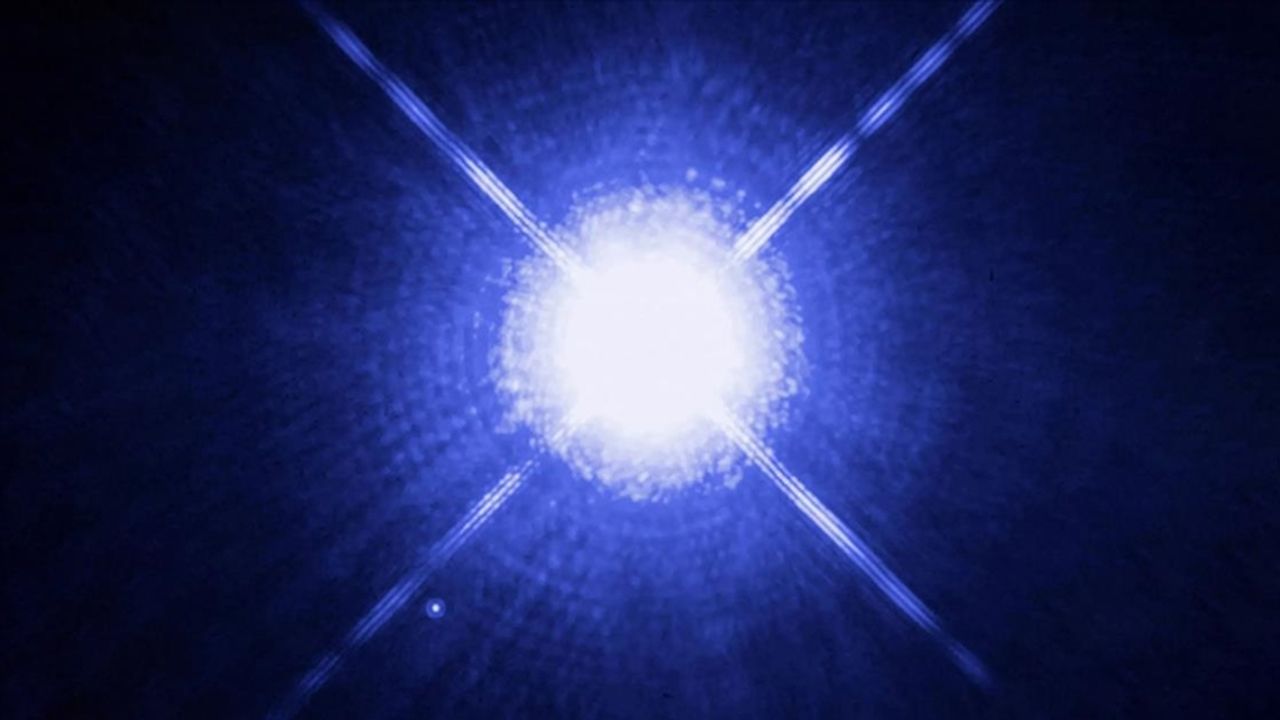 Ölü yıldız "Tazmanya Canavarı"nın hala uzaya mavi ışık parlamaları yaydığı tespit edildi