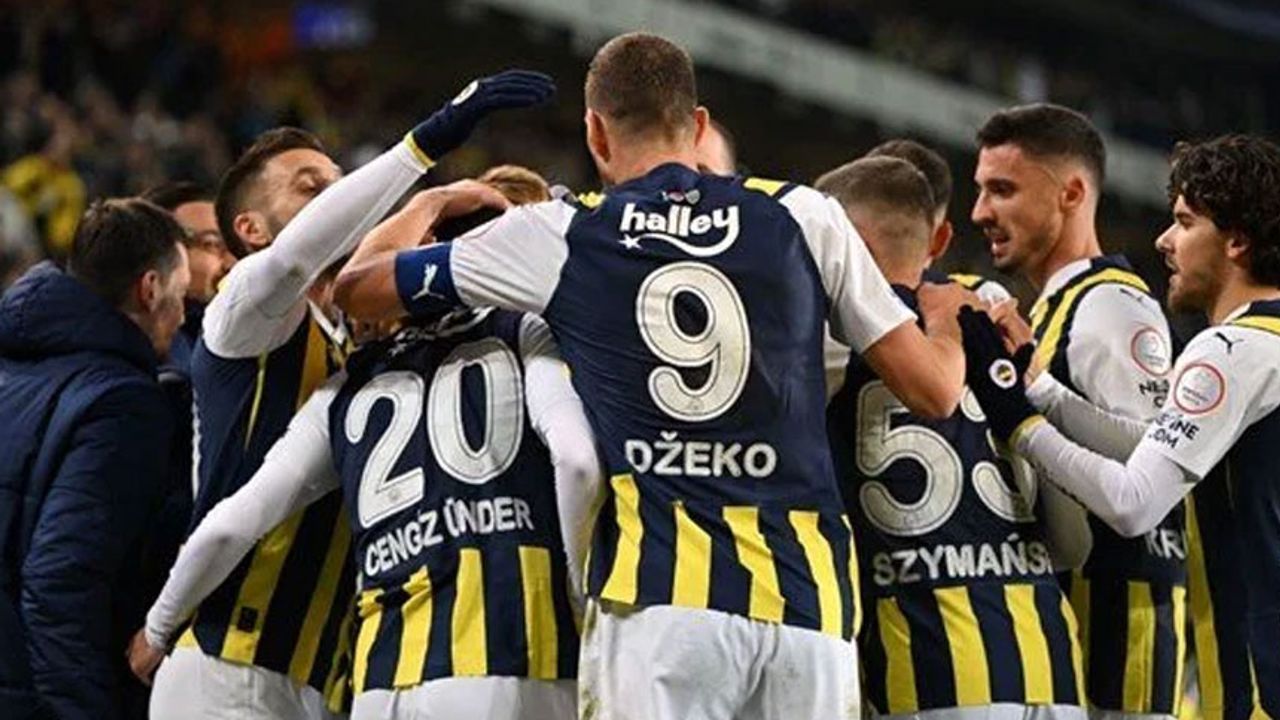 Fenerbahçe'den rekor: Tüm kulvarlarda 100 gole ulaştı