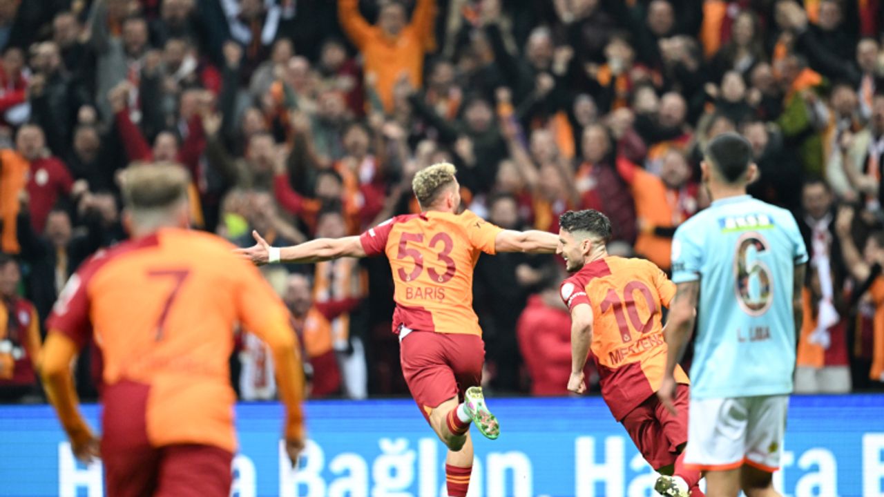 Galatasaray zirve yarışını sürdürdü