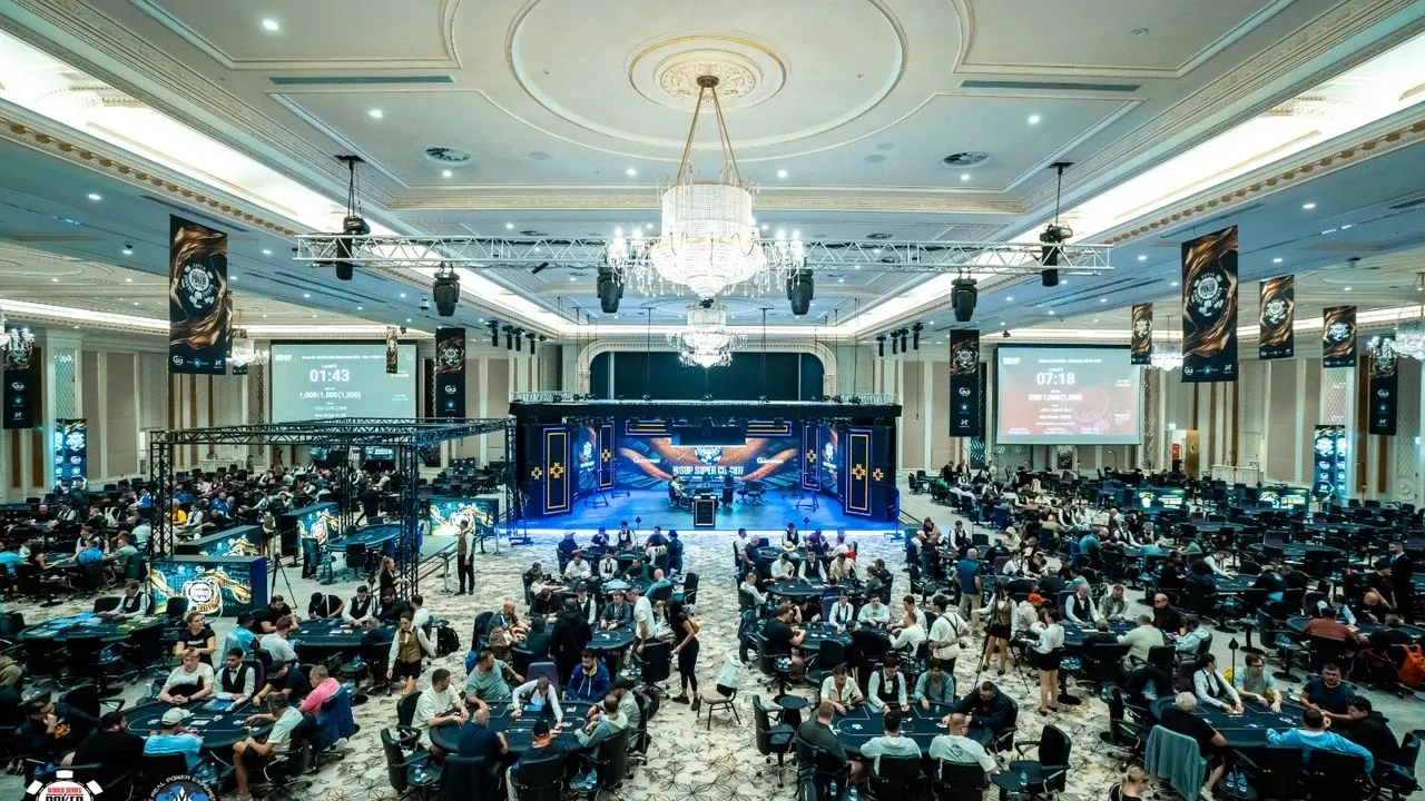 Dünyanın en büyük poker turnuvası Kıbrıs’ta görkemli bir finale sahne oldu