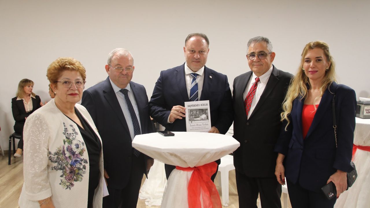 Öztürkler, İzzet Rıza Yalın için düzenlenen etkinliğe katıldı