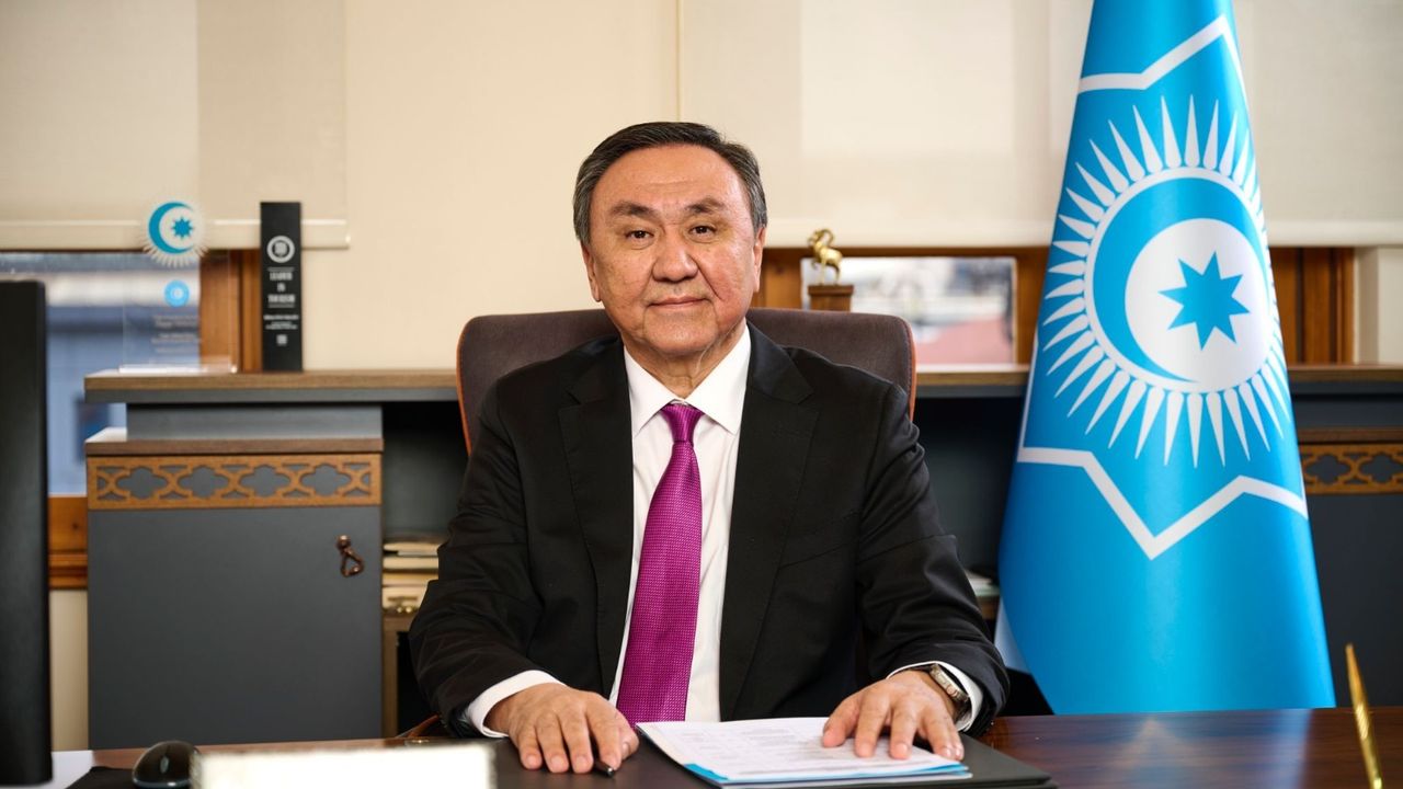 TDT Genel Sekreteri Ömüraliyev’den Cumhurbaşkanı Erhürman’a tebrik