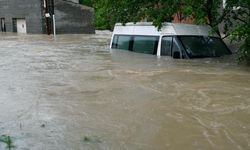 Fransa'da şiddetli yağışlar nedeniyle 6 vilayette sel alarmı