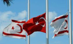 Türkiye ve KKTC’de bayraklar yarıya indirildi