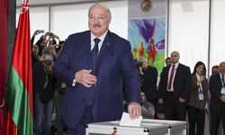 Belarus'ta sandık çıkış anketine göre seçimi Lukaşenko kazandı