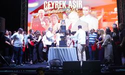 Calıforian 25. Yılını Maldives Homes’ta Çakal konseriyle kutladı