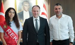 Öztürkler: “Gençlerimiz haksız izolasyonlara rağmen başarılarıyla örnek oluyor”