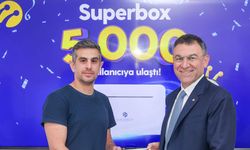 Kuzey Kıbrıs Turkcell Superbox, 5.000’inci kullanıcısını ödüllendirdi