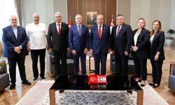 Cumhurbaşkanı Tatar, Adanalı iş insanları heyetini kabul etti