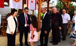Başbakan Üstel, UBP Genel Merkezi’nde partililerle bayramlaştı