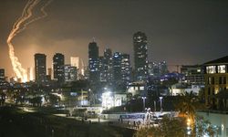 Tel Aviv'den dumanlar yükseliyor