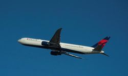 Delta uçağında şiddetli türbülans: 25 kişi hastaneye kaldırıldı
