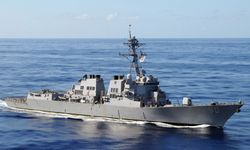 “USS Arleigh Burke” güdümlü füze destroyeri Larnaka Limanı’na demirledi