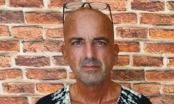 Malezya'da teknesi battı: Türk kaptan 40 saat boyunca yüzerek hayata tutundu