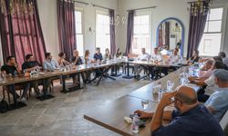 Erhürman, genç girişimcilerle bir araya geldi