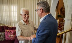 Erhürman, 3. Cumhurbaşkanı Derviş Eroğlu’nu ziyaret etti