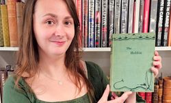 Temizlik yaparken bulunan kitap 43 bin sterline satıldı