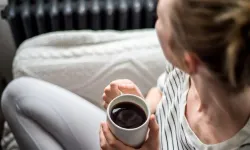 Çay ve kahveyi çok sıcak içmek kanser riskini artırıyor