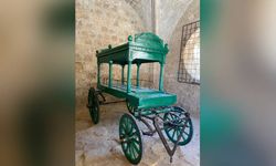 Tarihi “Cenaze Arabası” ait olduğu yerde sergilenmeye devam ediyor