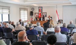 Erhürman, Kıbrıs Türk Emekliler Derneği’ni ziyaret etti