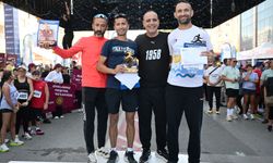 Lefkoşa Maratonu’nda 10 km ve 21 km koşularının ödülleri verildi