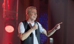 Levent Yüksel, Merit Royal Diamond’da nostalji rüzgârı estirdi