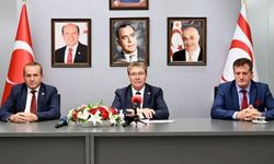 Başbakan Üstel ve hükümet ortakları Salı günü Ankara’ya gidiyor