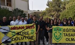 NKL Okul Aile Birliği, okul binası önünde basın açıklaması yaptı