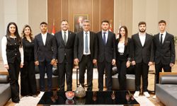 Cumhurbaşkanı Tufan Erhürman Gençlik Heyetini kabul etti