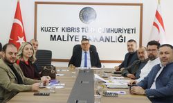 Maliye Bakanı Berova, Motorlu Araç Satıcıları ve İthalatçıları Birliği heyetini kabul etti