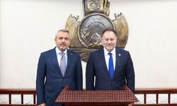 Öztürkler: Kıbrıs Türk halkının geleceği, Türkiye ile omuz omuza ilerlemekten geçiyor