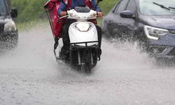 Güzelyurt–Lefkoşa Anayolu’nda Su Taşkını: Sol Şerit Trafiğe Kapatıldı