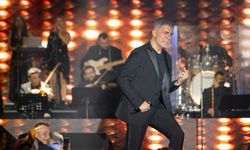 Özcan Deniz, Merit Royal Dıamond’da romantizm rüzgârı estirdi