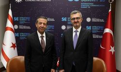 Türkiye İletişim Başkanı Duran, Dışişleri Bakanı Ertuğruloğlu ile bir araya geldi