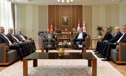 Cumhurbaşkanı Erhürman Kıbrıs Türk Belediye Başkanları Derneği heyetini kabul etti