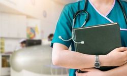 Hemşireler ve Ebeler Sendikası'ndan ek mesai ödemeleriyle ilgili eylem uyarısı