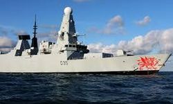 HMS Dragon gemisi bölgeye gelmek üzere yola çıktı