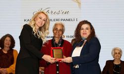 Nilden Bektaş Erhürman, Kıbrıs’ın Kadın Değerleri Paneli’ne katıldı