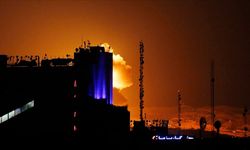 İran'ın başkenti Tahran'da patlamalar meydana geldi