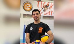 DAÜ mezunu Yunus Olgar, Eczacıbaşı Spor Kulübü’nde görev alıyor