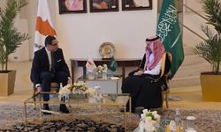 Suudi Arabistan ve Rum dışişleri bakanları Riyad’da bir araya geldi