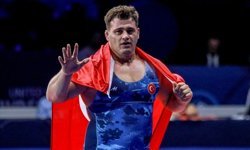 Rıza Kayaalp'ten Arnavutluk'ta tarihi şampiyonluk