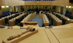 Rum Meclis Başkanı artık iki turda seçilecek