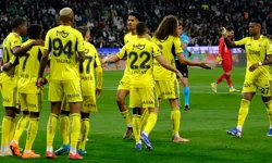 Fenerbahçe ligi 2. sırada bitirmeyi garantiledi