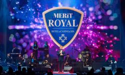 BÜLENT SERTTAŞ’TAN MERİT ROYAL DIAMOND SAHNESİNDE UNUTULMAZ KONSER