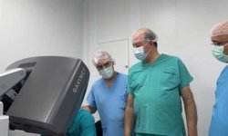 KKTC’de sağlıkta tarihi gün: İki robotik cerrahi ameliyatı başarıyla gerçekleştirildi