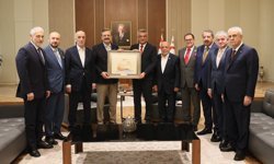 Erhürman, Türkiye Odalar ve Borsalar Birliği heyetini kabul etti