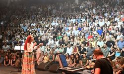 Güzelyurt Portakal Festivalinde Leman Sam sahne aldı